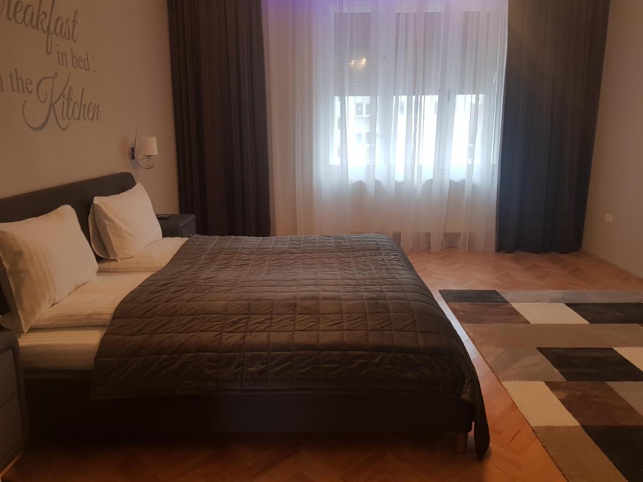 City Center Dream Apartment Timisoara Ngoại thất bức ảnh