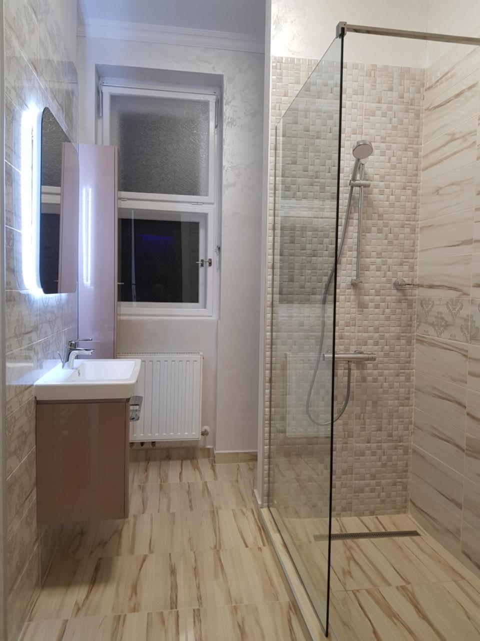 City Center Dream Apartment Timisoara Ngoại thất bức ảnh
